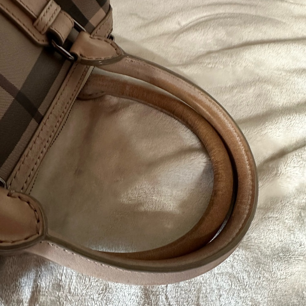 Smoked checked coated canvas Burberry authentic Small Chester check Boston bag. - Picture 16 of 16